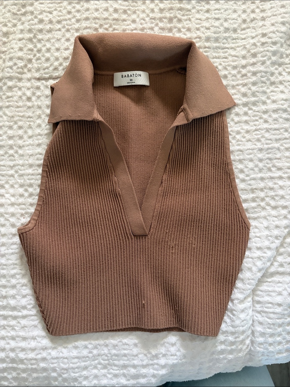 Aritzia Babaton Sleeveless Ribbed Polo Tank in Brown